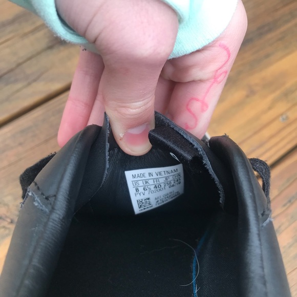 Adidas Shoes - Picture 6 of 7